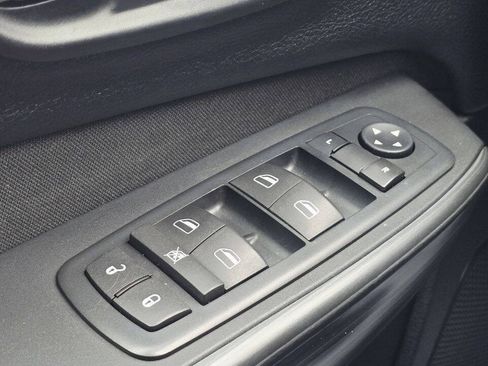 Used 2016 Jeep Cherokee Sport w/ Cold Weather Group AWD/4WD image 25