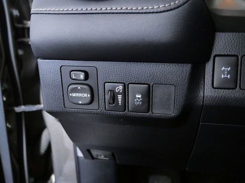 Used 2013 Toyota RAV4 XLE AWD/4WD image 24