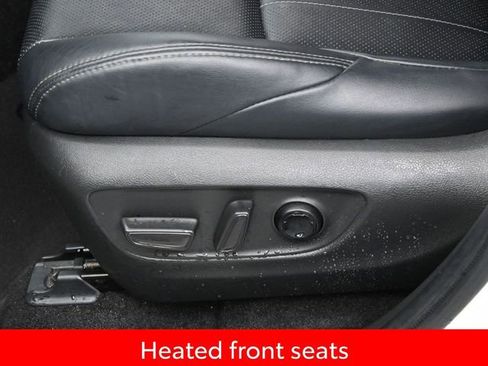 Certified 2021 Toyota Venza XLE image 20