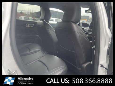 New 2026 Jeep Compass Limited AWD/4WD image 17