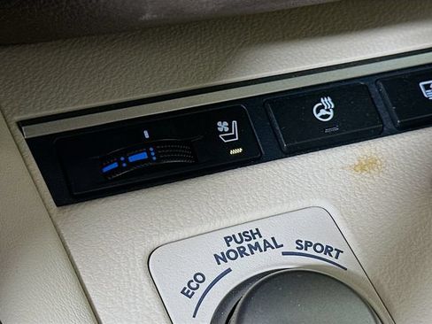 Used 2016 Lexus ES 350 w/ Luxury Package w/Wood Trim FWD image 23