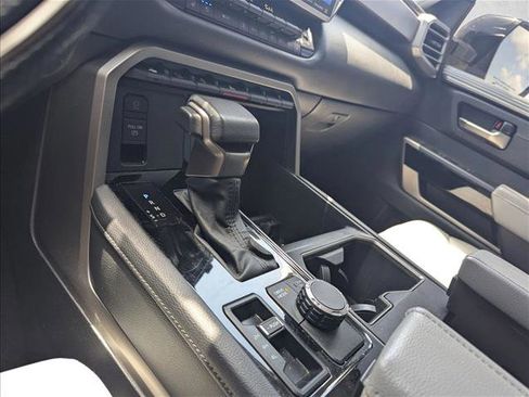 Used 2024 Toyota Tundra Limited image 10