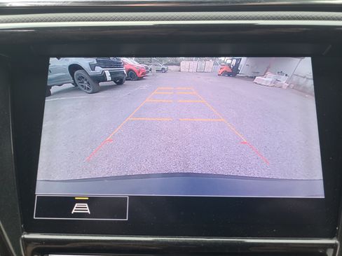 Used 2021 Chevrolet TrailBlazer RS w/ Technology Package AWD/4WD image 19