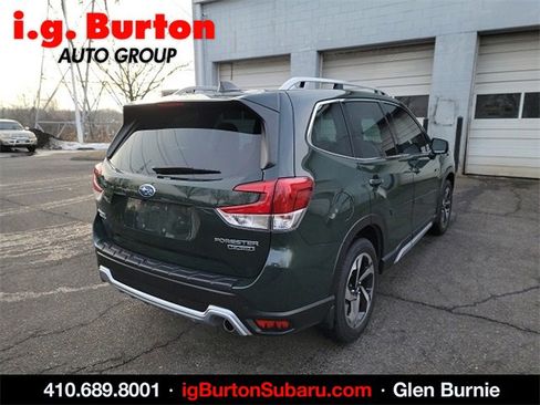 Used 2023 Subaru Forester Touring image 5
