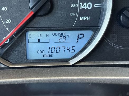 Used 2015 Toyota RAV4 XLE image 12