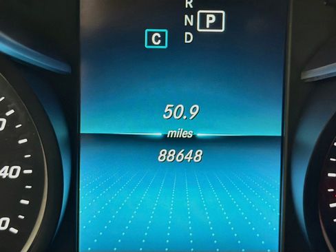 Used 2019 Mercedes-Benz C 300 4MATIC Sedan image 18