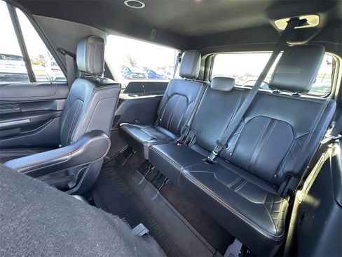 Used 2022 Ford Expedition Max Platinum image 24