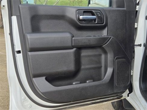 Used 2021 Chevrolet Silverado 1500 Custom image 14