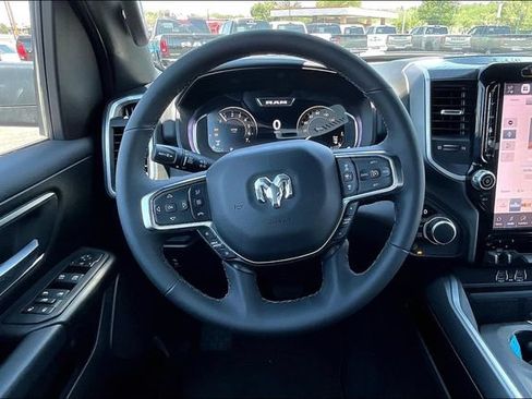 Used 2025 RAM 1500 Big Horn AWD/4WD image 5
