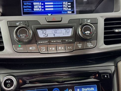Used 2014 Honda Odyssey EX-L image 18