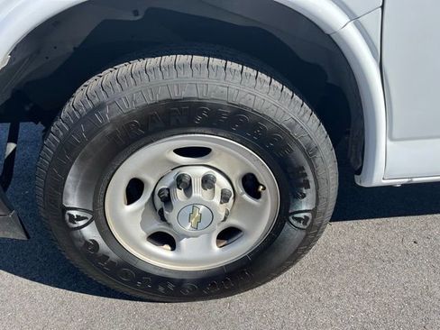 Used 2022 Chevrolet Express 2500 w/ Driver Convenience Package image 29