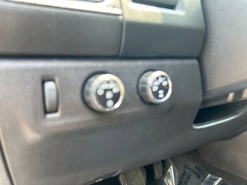 Used 2015 GMC Canyon SLT w/ LPO, Bed Protection Package AWD/4WD image 32