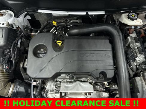 Used 2023 GMC Terrain SLE image 12