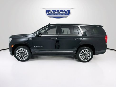 Used 2023 GMC Yukon Denali Ultimate w/ LPO, Floor Liner Package AWD/4WD image 5