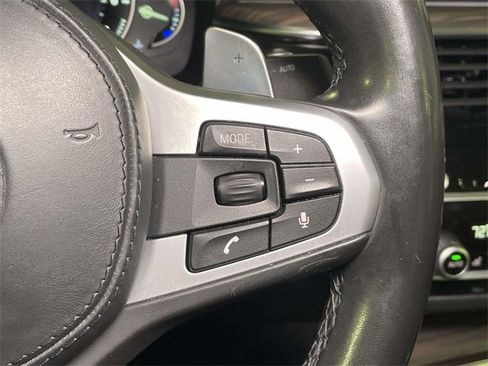 Used 2018 BMW 530i xDrive image 33