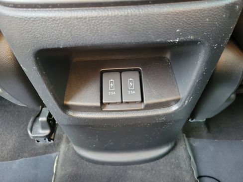 Used 2017 Honda CR-V Touring image 11