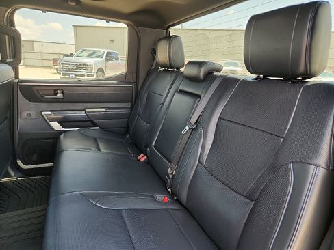 Used 2023 Toyota Tundra Platinum AWD/4WD image 9