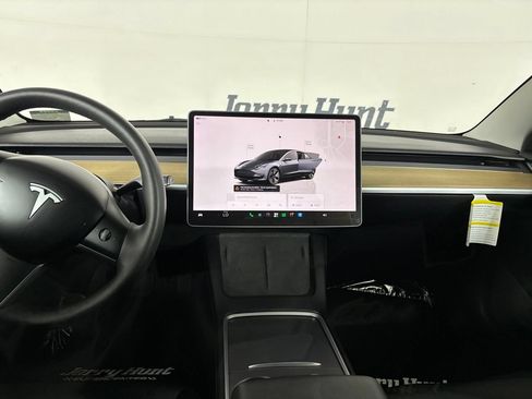Used 2023 Tesla Model 3 Standard Range RWD image 15