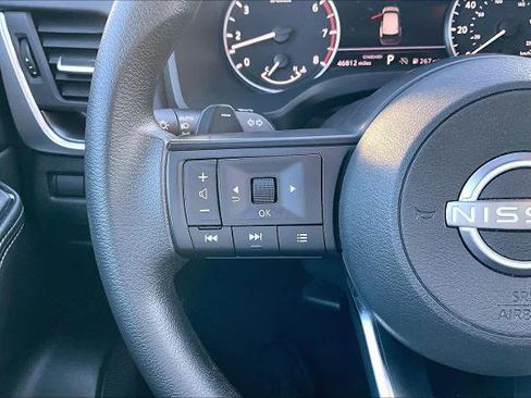 Certified 2024 Nissan Rogue SV image 22