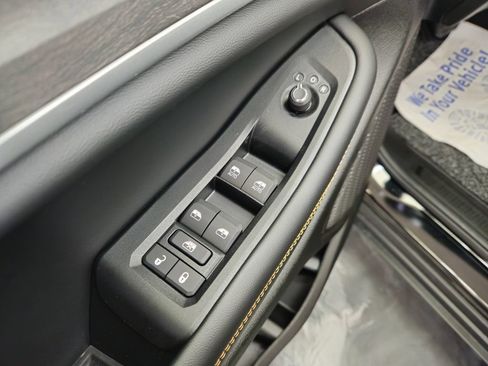 New 2026 Jeep Grand Cherokee Limited AWD/4WD image 3
