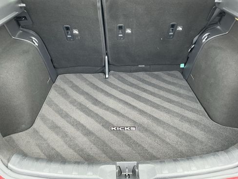Used 2023 Nissan Kicks SV FWD image 17