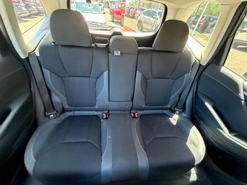 Used 2022 Subaru Forester Premium AWD/4WD image 17
