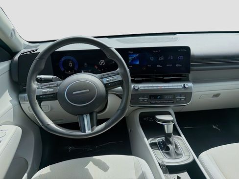Used 2024 Hyundai Kona SEL FWD image 18