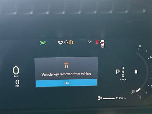 New 2026 Volvo XC90 B6 Plus w/ Protection Package Premier image 15