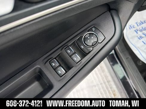 Used 2024 Ford Edge SEL AWD/4WD image 11