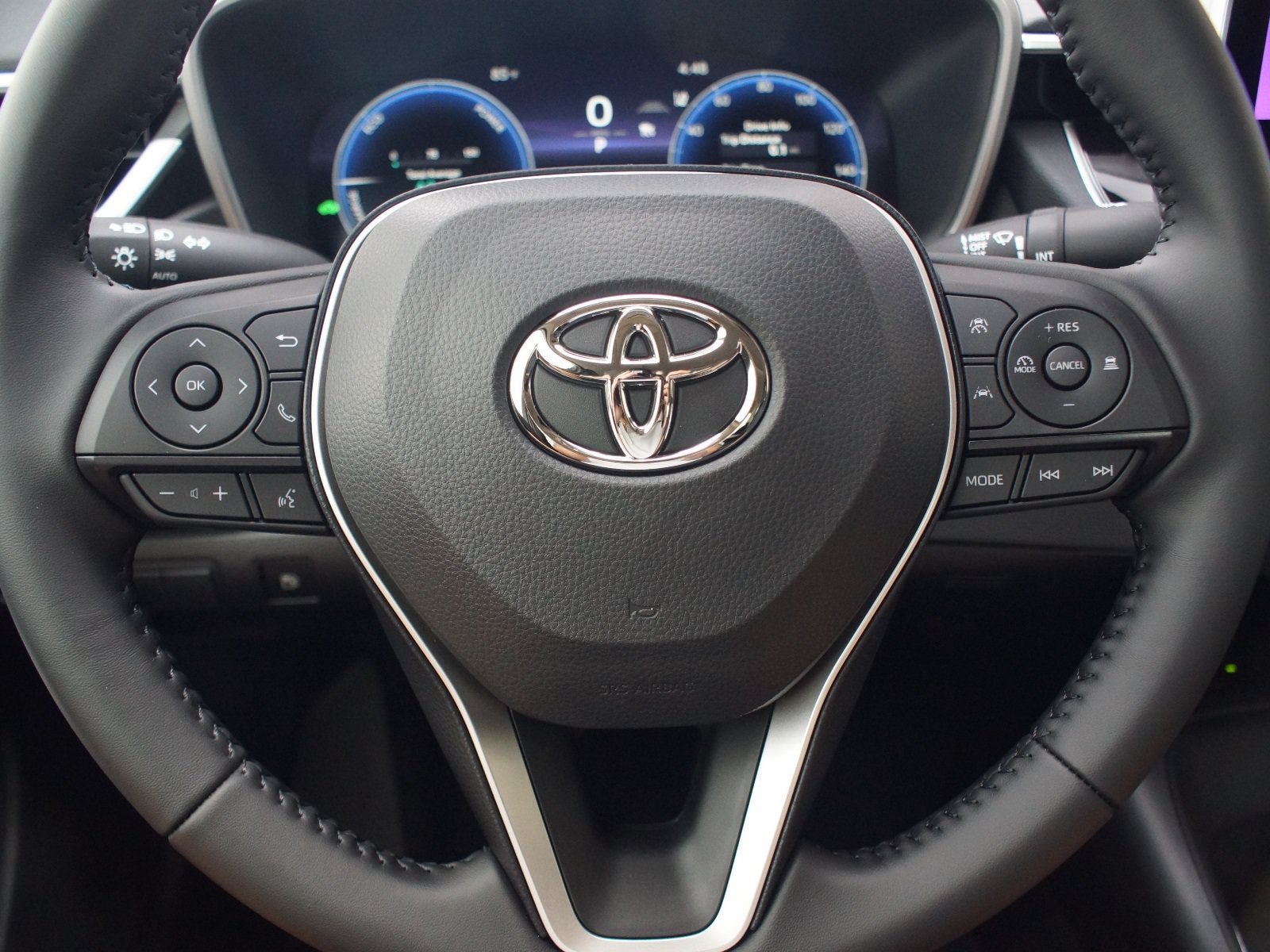 Used 2026 Toyota Corolla XLE FWD image 30