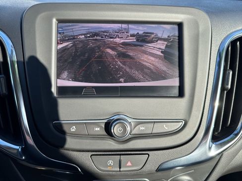 Used 2024 Chevrolet Equinox LT image 25