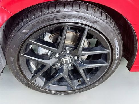Used 2025 Honda Civic Sport image 12