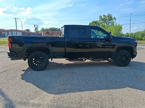 Used 2025 Chevrolet Silverado 2500 LT w/ Trail Boss Package image 5