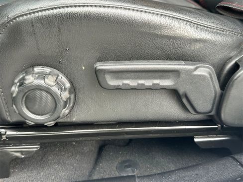 Used 2023 Jeep Wrangler Rubicon w/ Cold Weather Group image 22