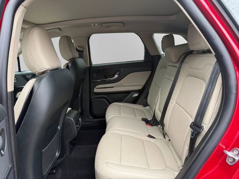 Used 2025 Lincoln Corsair Reserve w/ Equipment Group 202A image 14