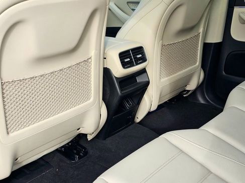 Used 2023 Mercedes-Benz GLE 450 4MATIC image 25