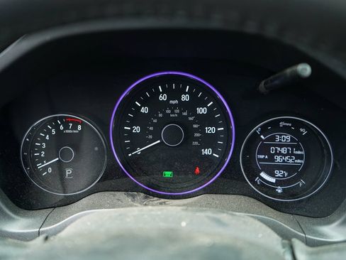 Used 2022 Honda HR-V Sport image 25