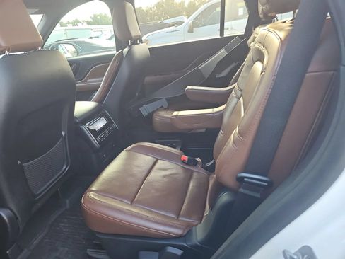 Used 2022 Lincoln Aviator Reserve w/ Equipment Group 201A RWD image 8