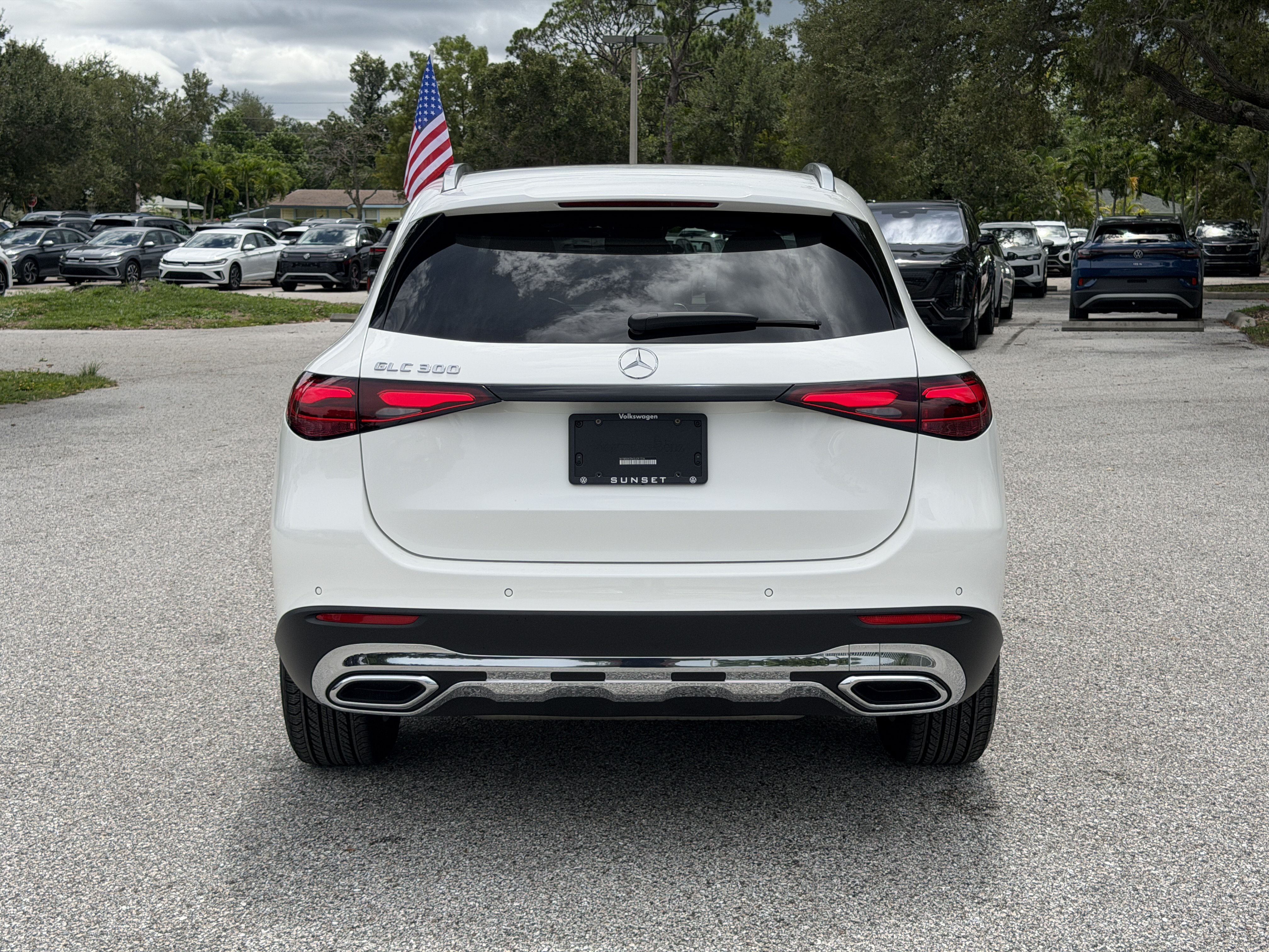 Used 2025 Mercedes-Benz GLC 300 image 6