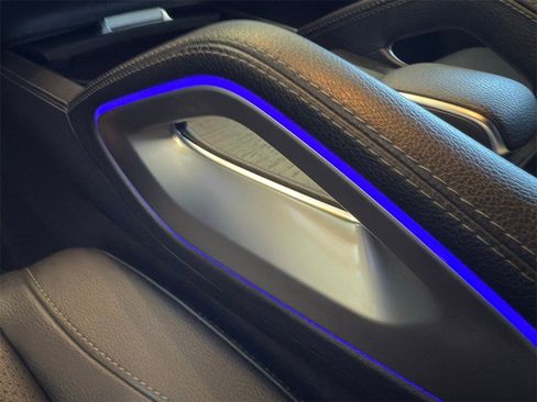 Used 2022 Mercedes-Benz GLE 350 w/ Premium Package image 19