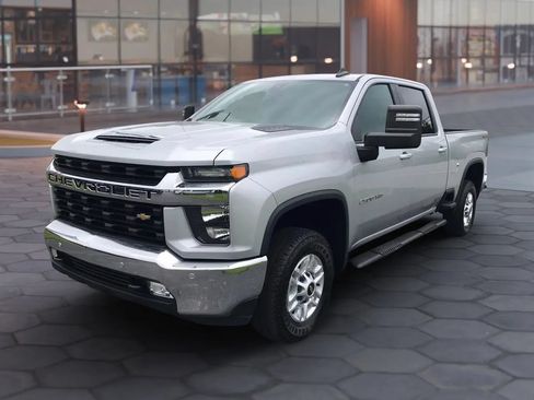 Used 2021 Chevrolet Silverado 2500 LT w/ Convenience Package AWD/4WD image 6
