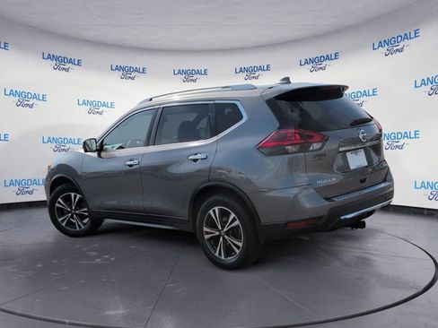 Used 2019 Nissan Rogue SV w/ Sun & Sound Touring Package AWD/4WD image 9