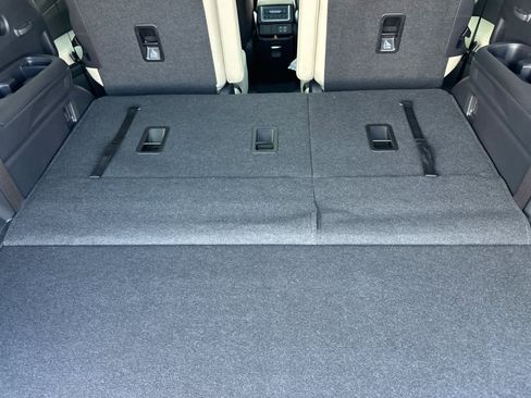 New 2026 Subaru Ascent Limited image 17