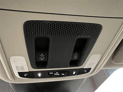 New 2025 Honda Pilot Touring image 25