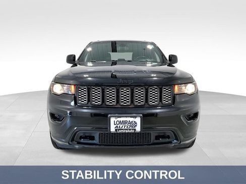 Used 2020 Jeep Grand Cherokee Altitude AWD/4WD image 3