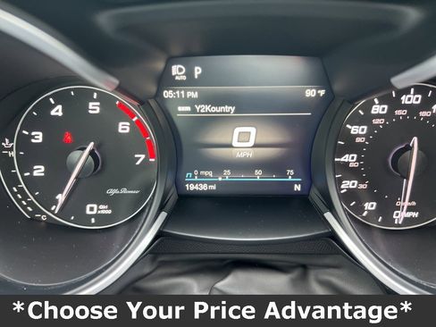 Used 2022 Alfa Romeo Stelvio Veloce image 57