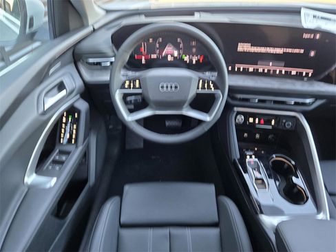 New 2025 Audi Q5 Premium Plus image 13