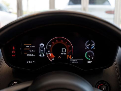 Used 2019 McLaren 570S Spider RWD image 17