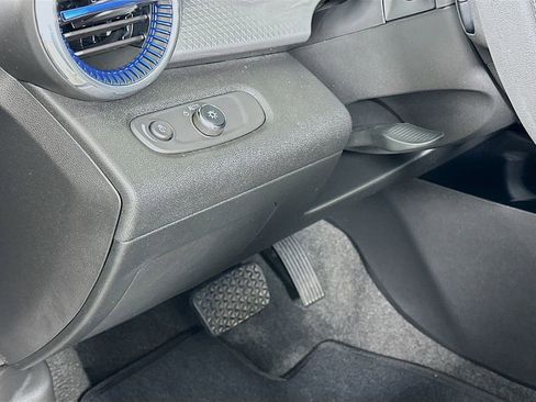 Used 2024 Chevrolet Trax LT image 10