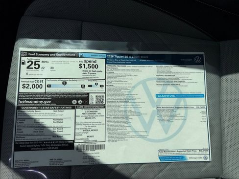 New 2026 Volkswagen Tiguan SE R-Line AWD/4WD image 33